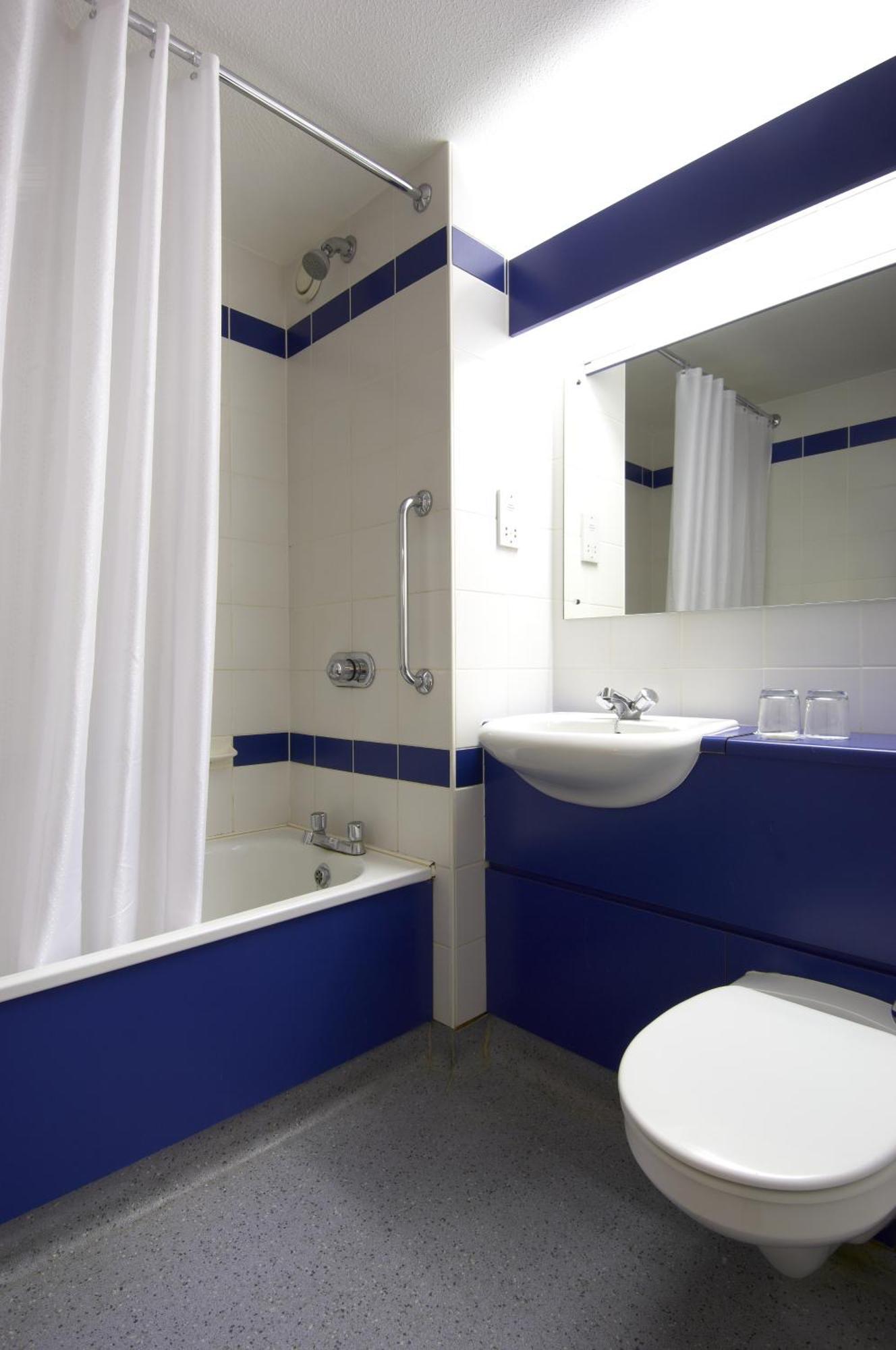 Double Room,1553918293:JPEG